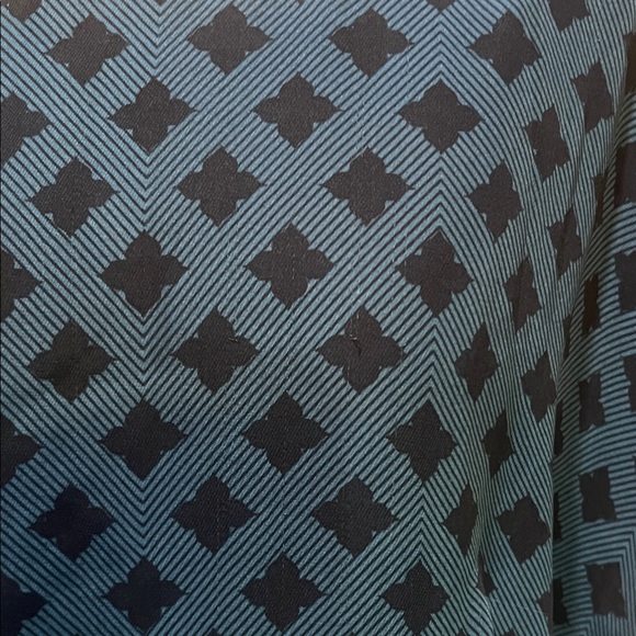 CAbi Deep Blue and Black Top - Picture 3 of 8